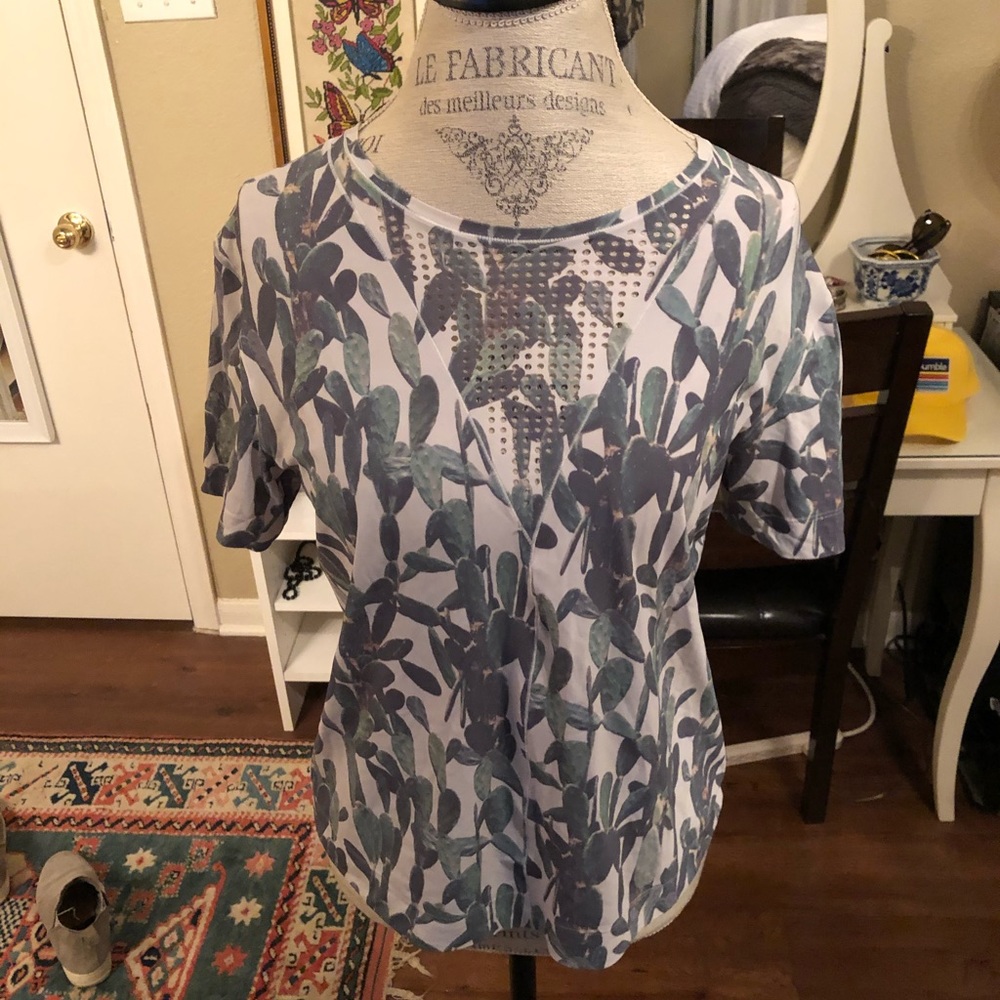 Lululemon cactus top